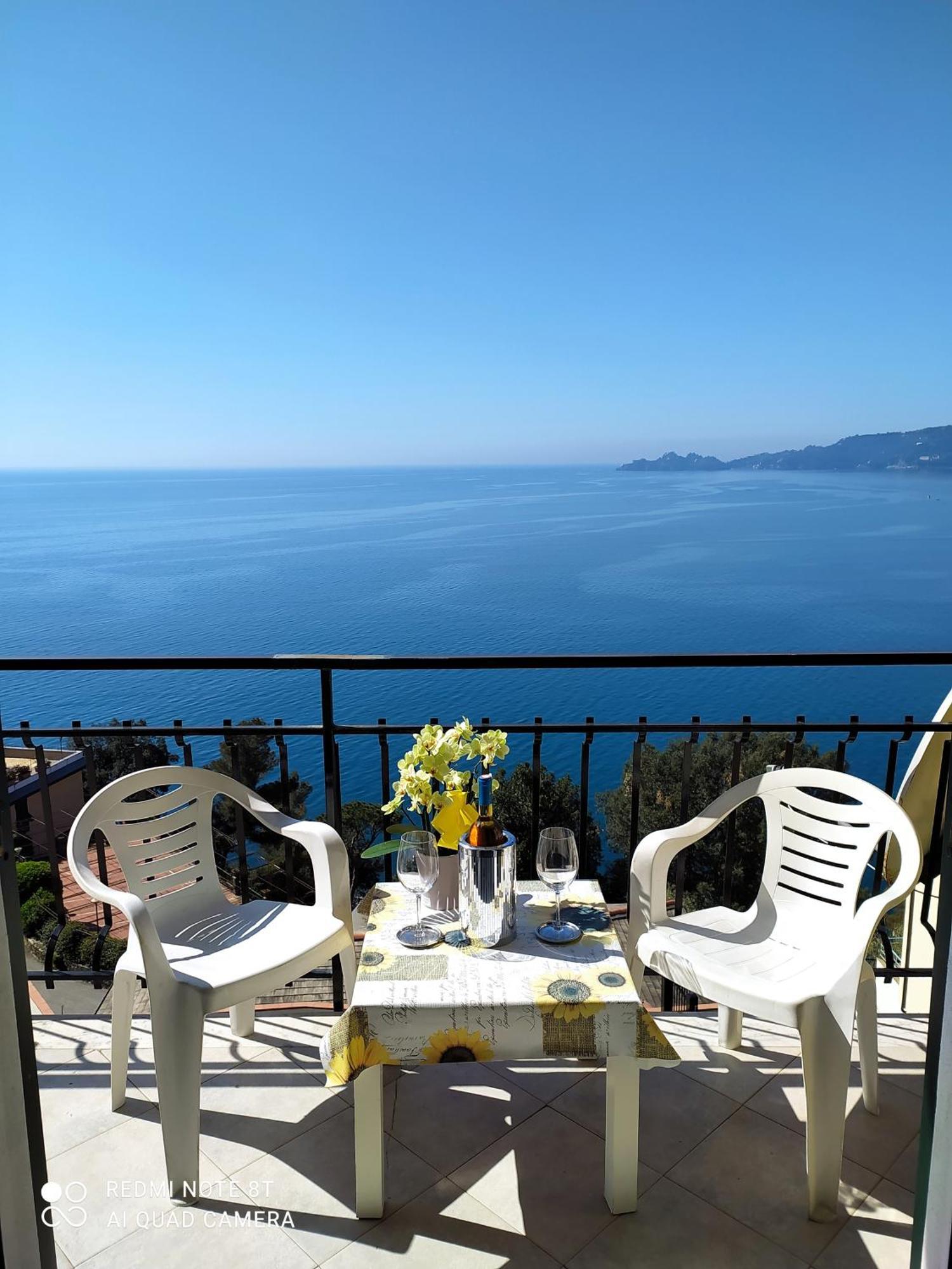 شقة Davanti Al Mare E A Portofino - In Front Of The Sea And Portofino زواليي المظهر الخارجي الصورة