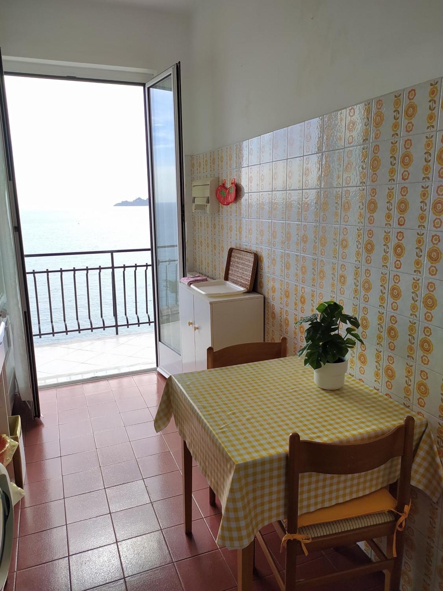شقة Davanti Al Mare E A Portofino - In Front Of The Sea And Portofino زواليي المظهر الخارجي الصورة